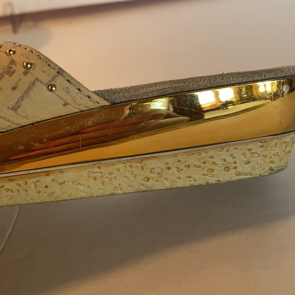 Sandals - Picture 3 of 6